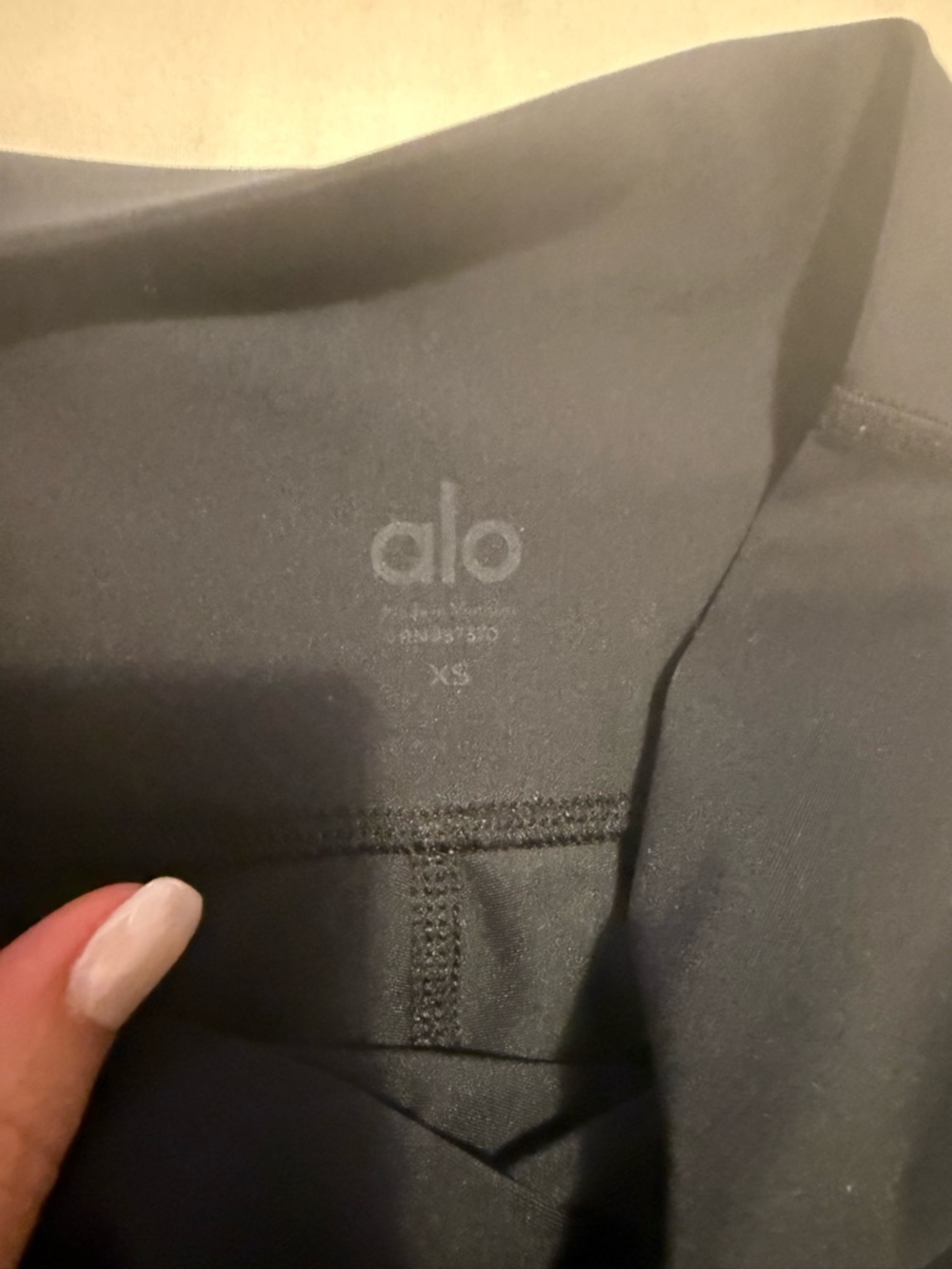 ALO Airlift 7/8 Black High-Rise Performance Leggings - Picture 2 of 4
